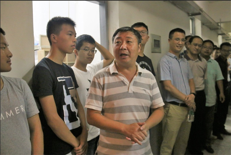 【图片新闻】15vip太阳集团官网领导下寝慰问2017级新生