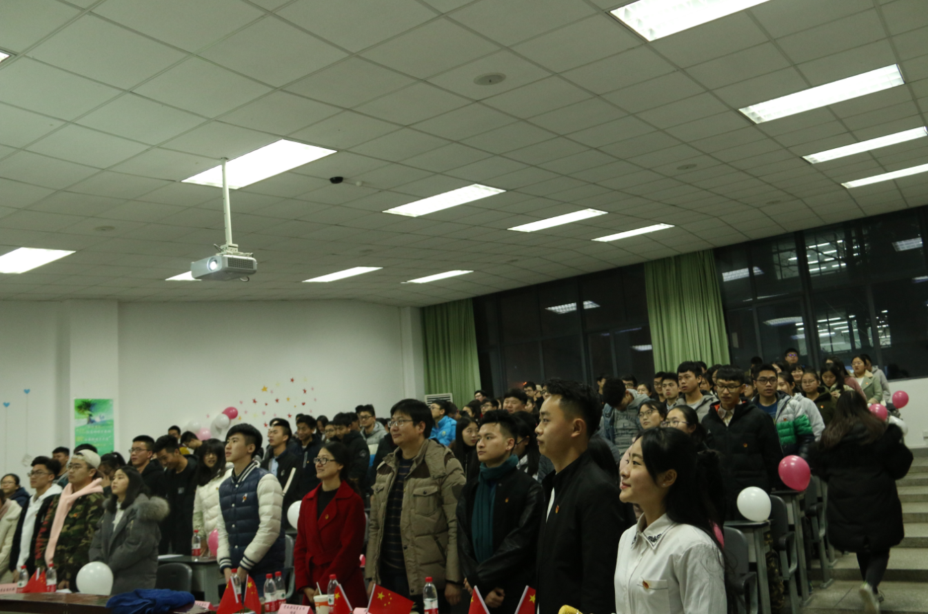 忆往昔峥嵘岁月稠 盼今朝辉煌荣光续 ——15vip太阳集团官网示范性团组织活动顺利开展