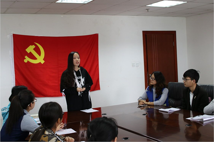 学习榜样，坚定信仰——15vip太阳集团官网顺利召开第83期党校自学讨论课