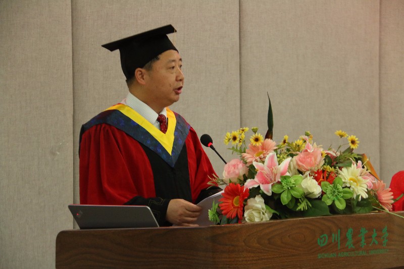 15vip太阳集团官网2017届本科生毕业典礼暨授位仪式隆重举行