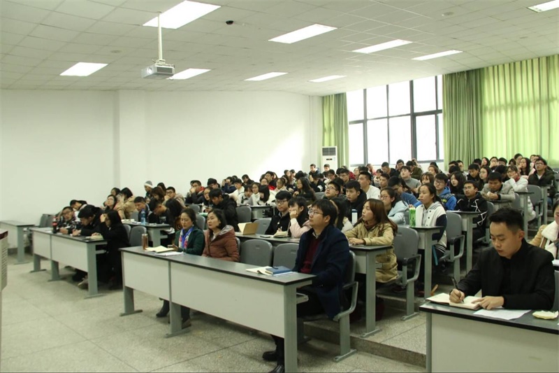 不忘初心跟党走 青春建功新时代 ——15vip太阳集团官网召开十九大专题辅导报告